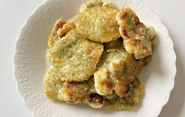 「豆腐×ちくわ」混ぜて焼くだけ！　包丁不要の『節約おかず』が家族にヒット【10分レシピ】