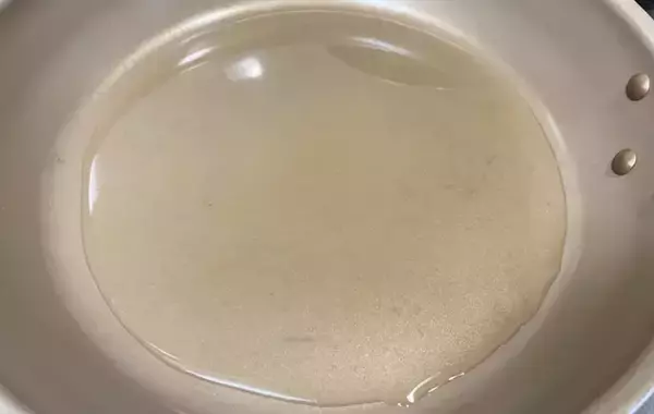 「里芋が化けた！　レンチンして切った後に…？「息子がずっと食べてる」【マンネリ打破レシピ】」の画像