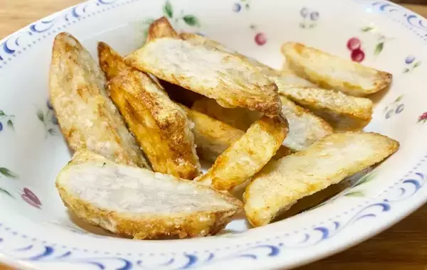 「里芋が化けた！　レンチンして切った後に…？「息子がずっと食べてる」【マンネリ打破レシピ】」の画像