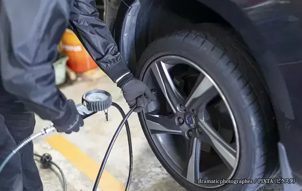 「ガソリン代をムダにしない「運転のコツ」　実はアクセルを踏む時に？【事故防止】」の画像
