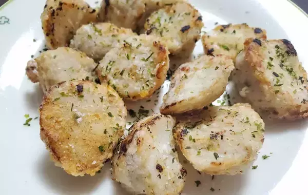 「里芋が秒で消える？　煮物じゃない調理法に、子供が「明日も作って！」【脱マンネリレシピ】」の画像