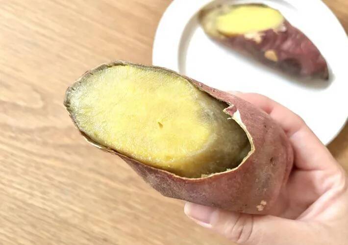 【食べ比べ】ドンキとイオンの焼き芋はどう違う？　2本を食べ比べた結果は