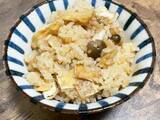 「『さっぱり』とした炊き込みご飯？　調味料1つだけでできるレシピに「箸が止まらない」「食べやすい」」の画像1