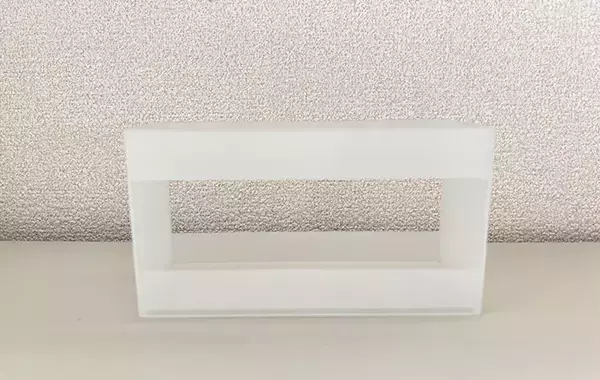 「無印で買った『250円のメイク用ケース』　思わぬ活用法で「狭いキッチンが快適！」」の画像