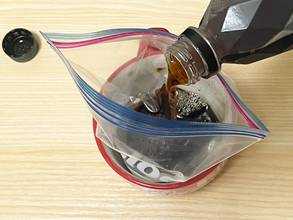 暑い時期に試したいコーヒーの裏ワザ　ジッパー袋を活用したアイディアに「便利」「味が薄まらない」