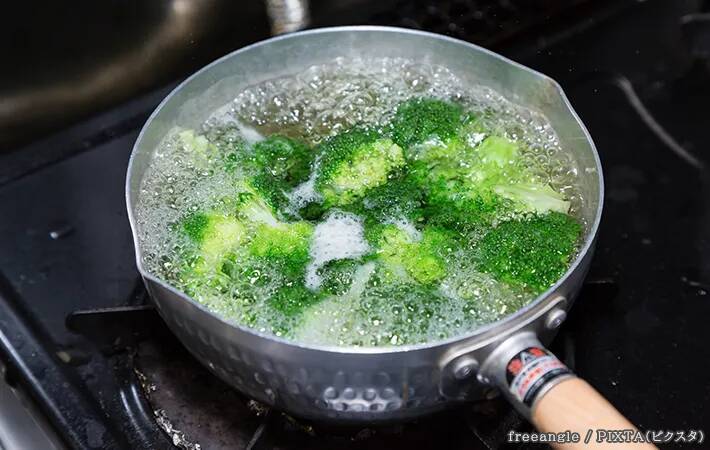 下処理した野菜、冷凍するの待った！　劣化につながる『NG行動』をプロが注意