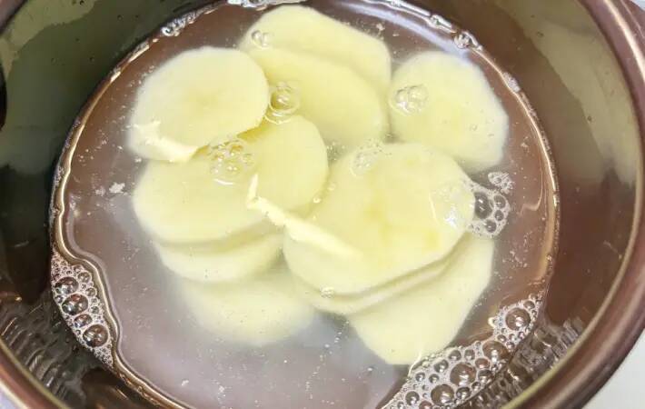 鮭とジャガイモを焼いて『小さじ2杯』　完成した一皿に息子が「これウマい！」