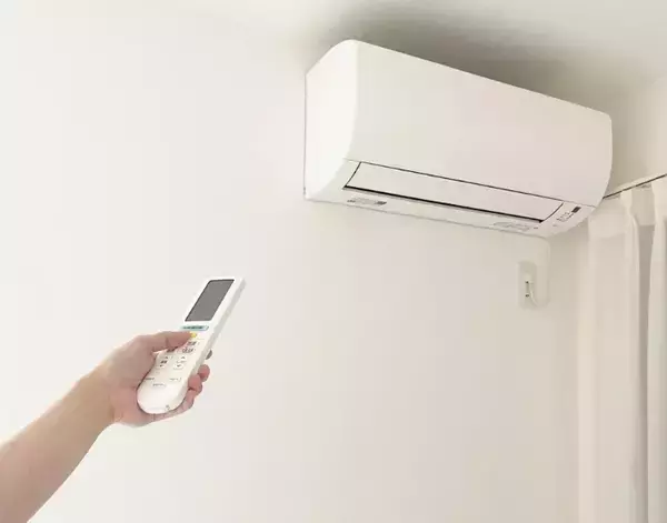 「エアコンはこまめに消す？それともつけっぱなし？　気になる節電の『正解』がこちら【節電術4選】」の画像