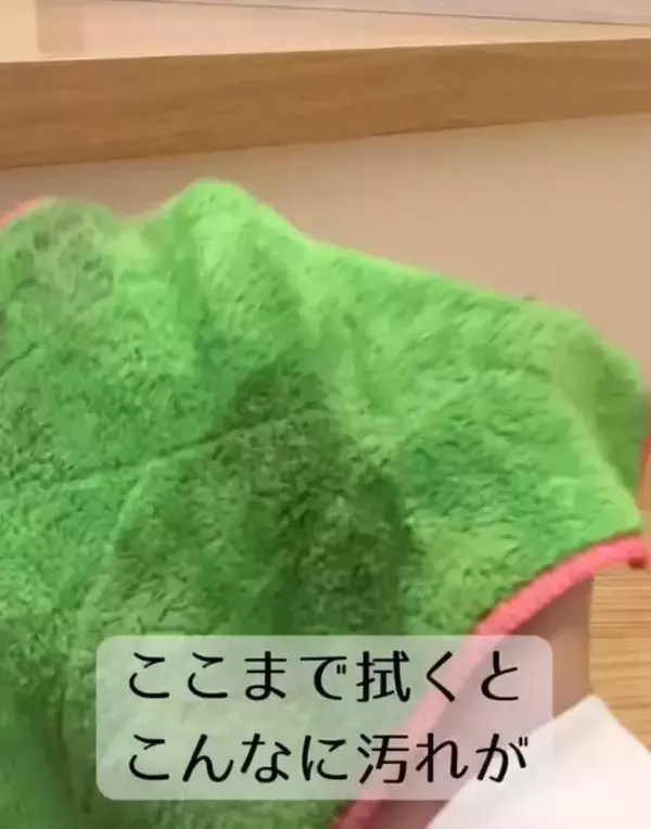 「「階段掃除は放置しがちだから…」　主婦のひと工夫に「これは続く」「真似する」」の画像