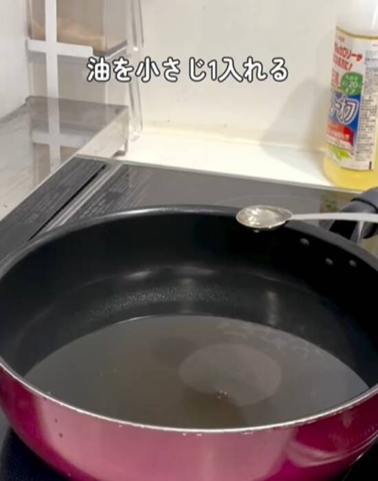 市販のそばをゆでる時に『油』を入れると？　仕上がりに「驚いた」「すぐ試す」