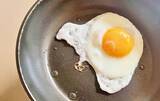 「卵1個で完成！　子供がハマる『おかかの目玉焼き丼』の作り方」の画像3
