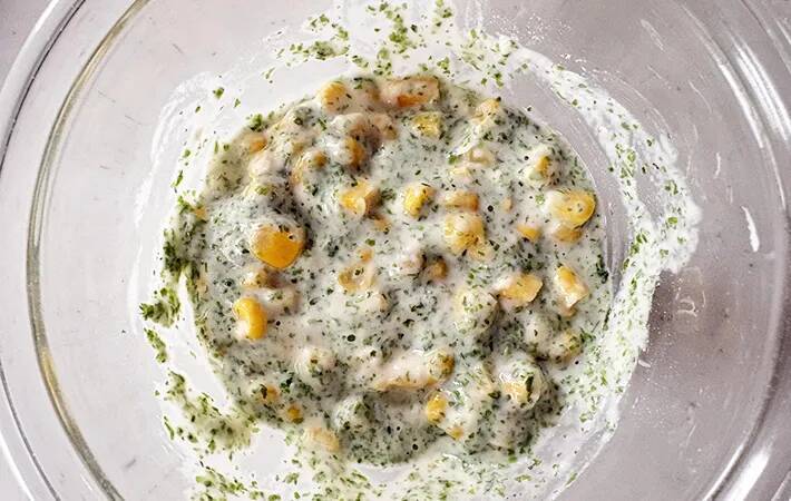 小さくカットした『ライスペーパー』　かき揚げを作る時に？「各段にやりやすい」