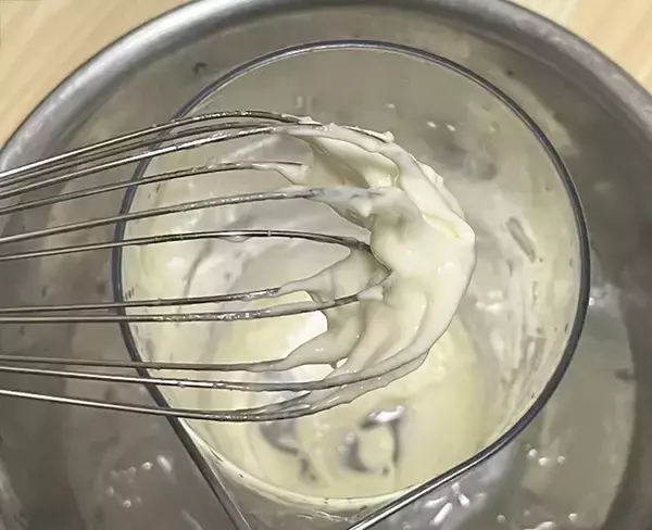 「5分で作れるクリームの正体は？　「必要な分だけ」欲しい時に便利な生クリーム代用アイディア」の画像