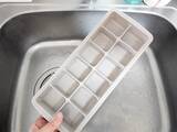 「製氷皿に入れてはいけないものは？　『NGな使い方』を生活用品メーカーに聞いた！」の画像1