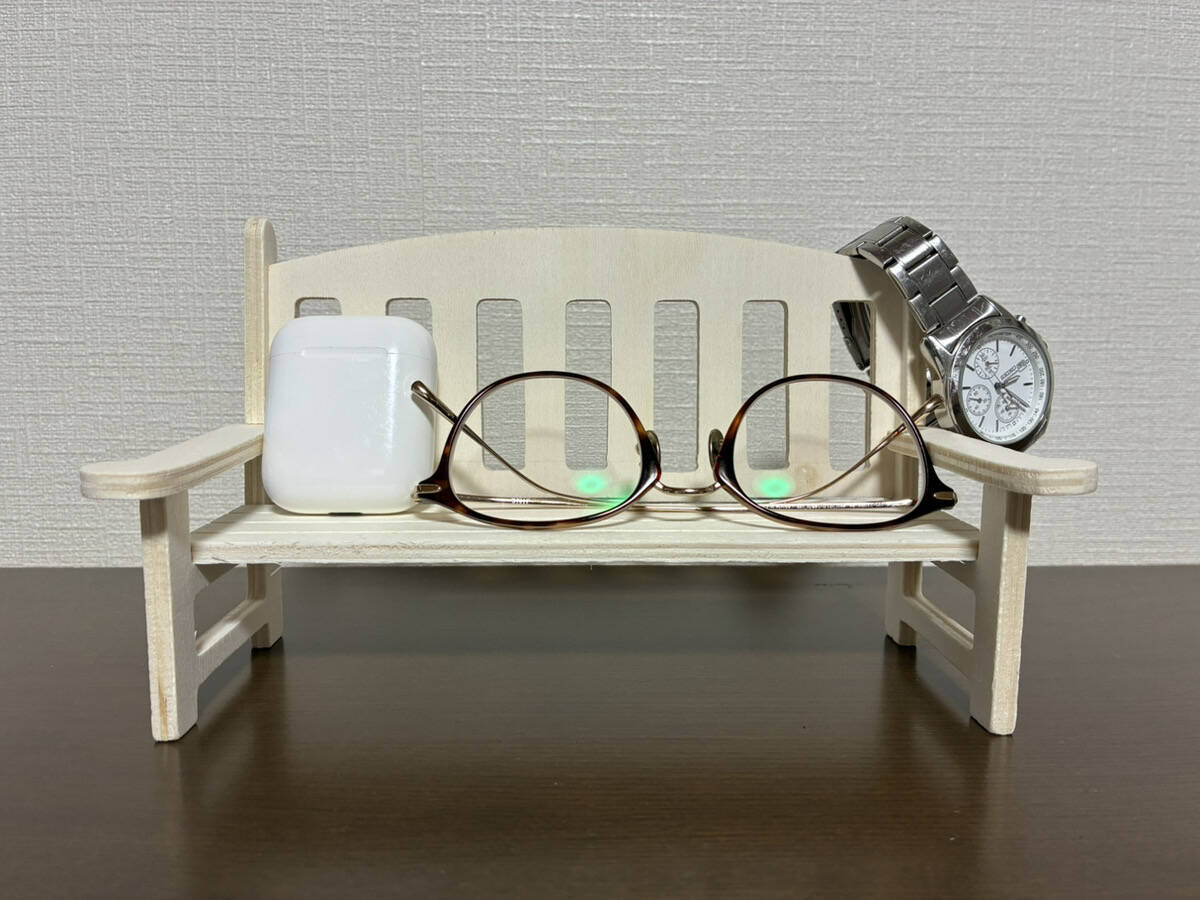インテリアだけで終わらせない！　ダイソーの『小さな椅子』の思わぬ活用法に「意外と実用的」