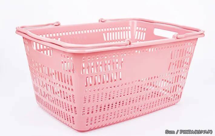 スーパーで買い物後、カゴごと車に運ぶのはあり？　意外と知らない境界線