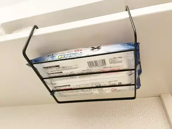 「100均のお皿用ラック、食器棚で使わず？　収納術に「何個も欲しくなる」」の画像