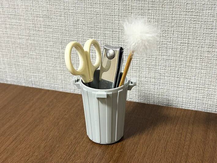110円の『ゴミ箱』　机の上に置くと…？「実際に使える！」