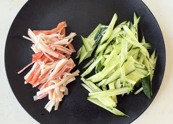 そうめんに『大さじ2杯』混ぜてみて！　めんつゆいらずの食べ方に「ありそうでなかった」