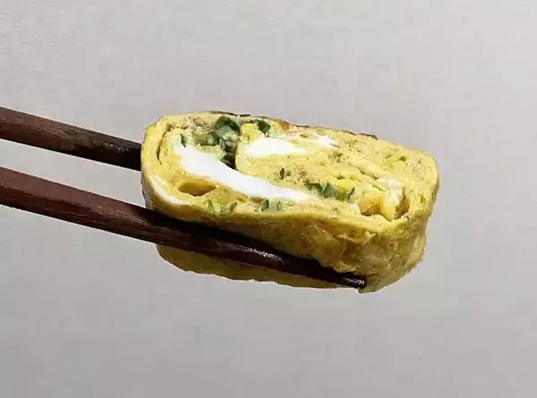 「玉子焼きに混ぜてみて！　余りがちな調味料を入れたら「油の重たさを感じない」「食べやすい」」の画像