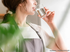浄水器の水、朝一番そのまま飲んでない？　 “最初の数秒”は避けるべき理由