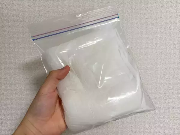 濡らしたペットシーツを凍らせると？　暑い日に役立つ活用法が、こちら