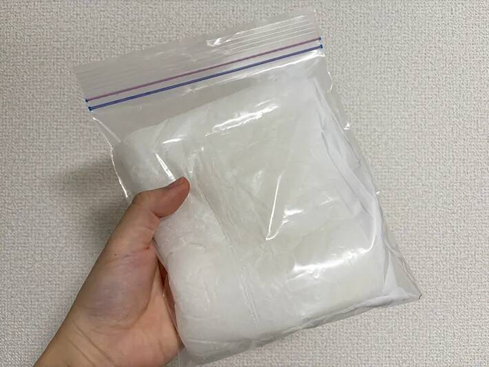 濡らしたペットシーツを凍らせると？　暑い日に役立つ活用法が、こちら