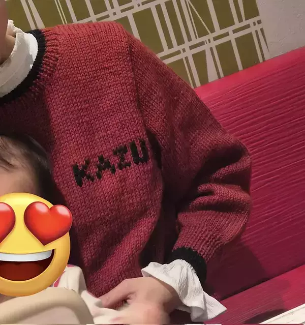 「妻が着ていた『35年物のセーター』の正体に、夫衝撃！　「入手経路どこ！？」」の画像