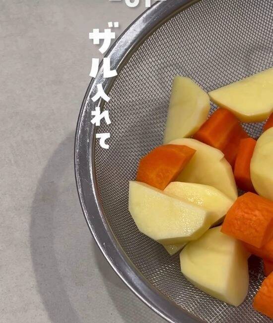 「包丁は使いません」　ささみの筋取りに使うのは？「スルッと取れた」「快感」