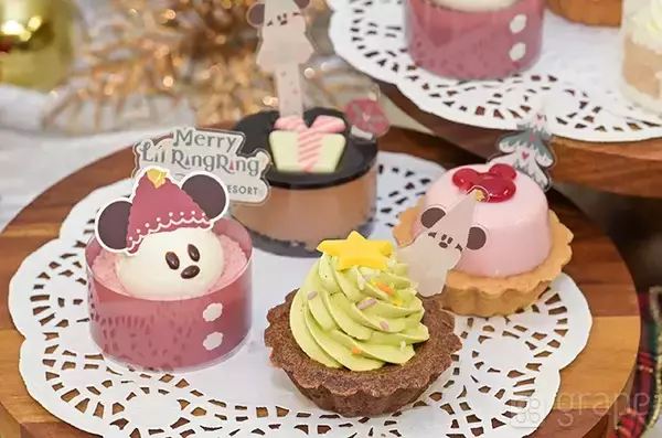 「今年のクリスマスはこれで決まり！　ディズニーの『冷凍ケーキ』で家でもパーク気分【リルリンリン】」の画像