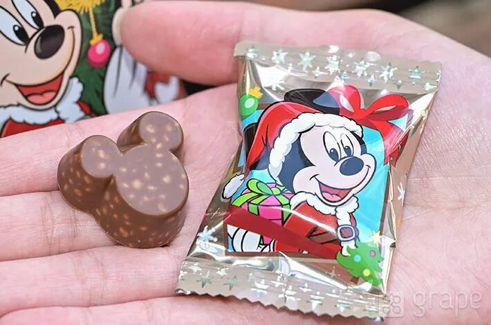 ディズニーのお土産チョコがすごい…　食べ終わった後も使えるワケは『缶の形』にあった！【クリスマス限定】