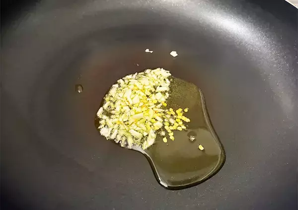 「おせちのかまぼこが余ってる人は挙手！　無限に食べれるアレンジレシピに「箸が止まらない！」」の画像