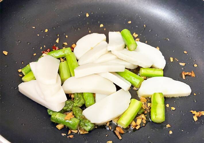 おせちのかまぼこが余ってる人は挙手！　無限に食べれるアレンジレシピに「箸が止まらない！」