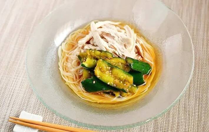 ジッパー袋にキュウリ2本入れて…　冷蔵庫で30分！やみつき簡単漬け物【管理栄養士】