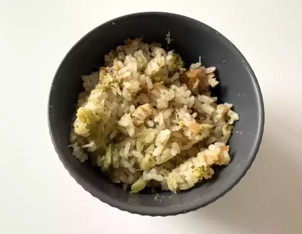 「「え、そのまま？」夫が驚いた！丸ごと投入して炊飯するだけの『時短ご飯』」の画像