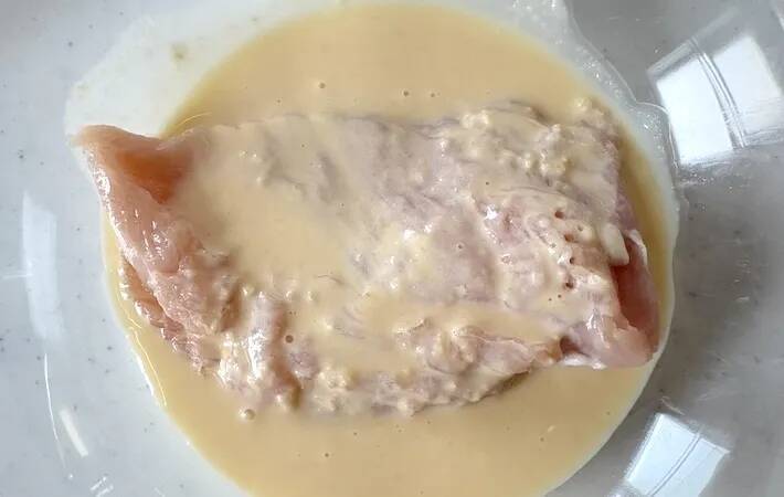 鶏むね肉に『大さじ2杯』　作業10分でしっとり仕上がって「家族がべた褒め！」