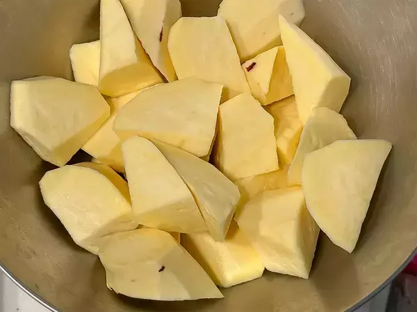 サツマイモが化ける！　意外な調理法に目からウロコ【プロに聞いた】