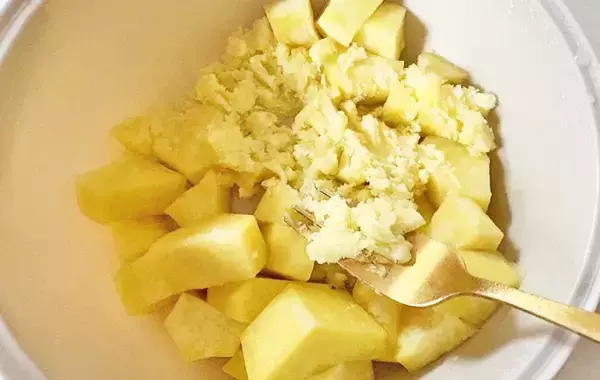 「食べた子供が「もうないの？」　サツマイモで作った『ハッシュドポテト』が大好評だった【旬の簡単レシピ】」の画像