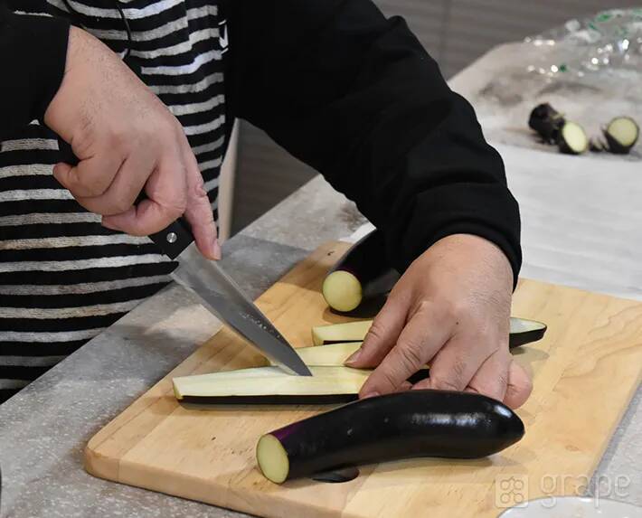 【レシピ】切ったナスにツナ缶とマヨネーズを…　天野ひろゆき「ナスは本当に万能で…」