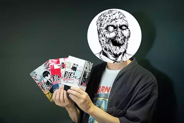 「ホラー漫画『裏バイト:逃亡禁止』作者インタビュー　『怪異×アルバイト』に込めた意味とは」の画像