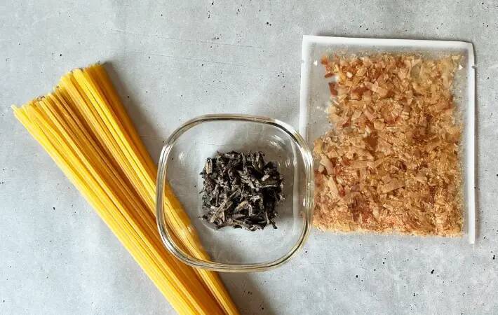 ゆでたてのパスタに『小さじ２杯』と… 和風パスタに家族が「一瞬で完食」