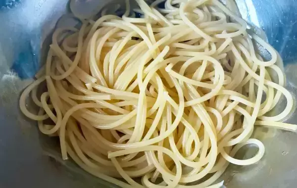 「ゆでたてのパスタに『小さじ２杯』と… 和風パスタに家族が「一瞬で完食」」の画像