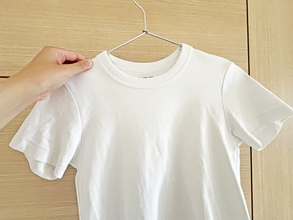 タンスから出した夏服、そのまま着るの待って！　プロが教える『ニオイ・黄ばみ』の撃退ワザ【洗濯術】