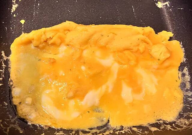 自宅に余っていない？　玉子焼きの味付けにぴったりな『粉』の正体が…