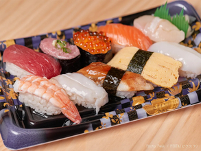 買ったパック寿司、すぐ食べない時は冷蔵？常温？　「NG行動」をくら寿司に聞いた