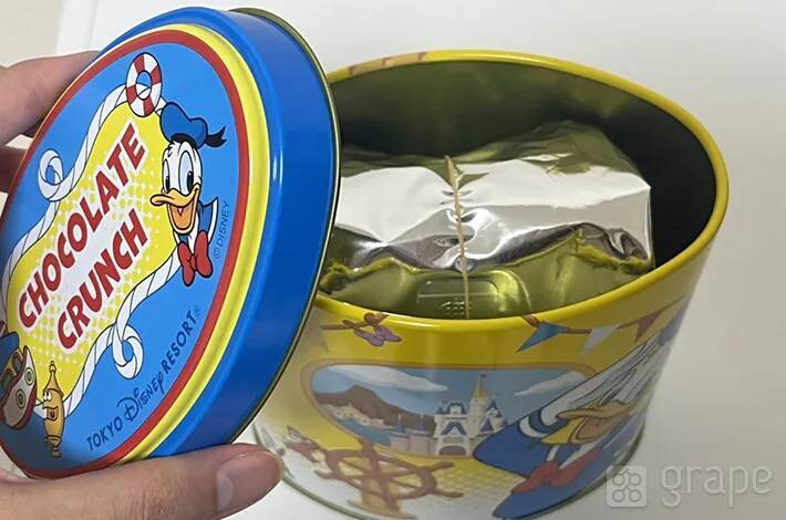 【知らずに買ってた！】ディズニーの『チョコクランチ』は缶と紙箱、どっちを選ぶ？　比較してみた