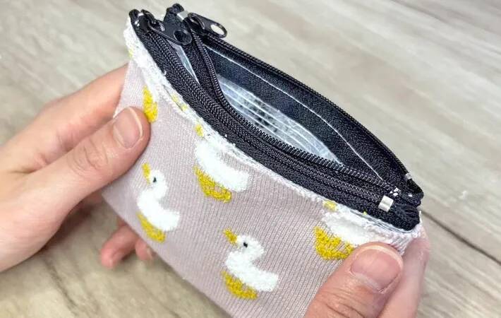『子供の靴下』を切って貼るだけ！　10分で完成したものに「愛着がわいた」【ポーチリメイク】