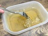 「食パンを半分に折り畳んで『ゼリー』を差し込む？　見た目涼しげなサンドイッチレシピ」の画像4