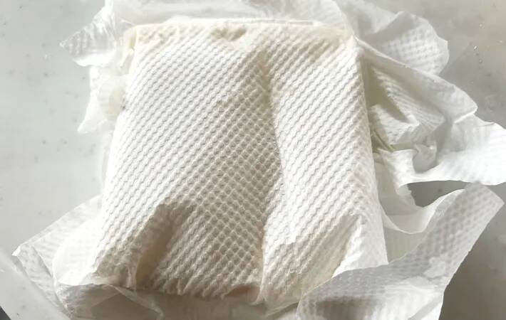 切った豆腐を入れたのは？　レンチンで作る麻婆豆腐に「簡単すぎる」「これでいい」