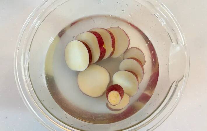 味つけは『1個』だけ　サツマイモのスープ煮に子供が「おかわりある？」
